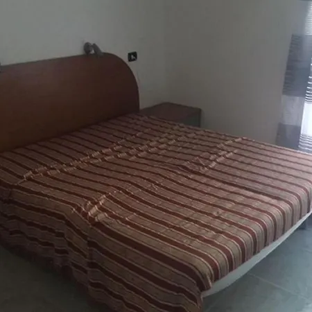 Сasa de vacaciones Amazing Apartment In Valbrona With Shared Pool *